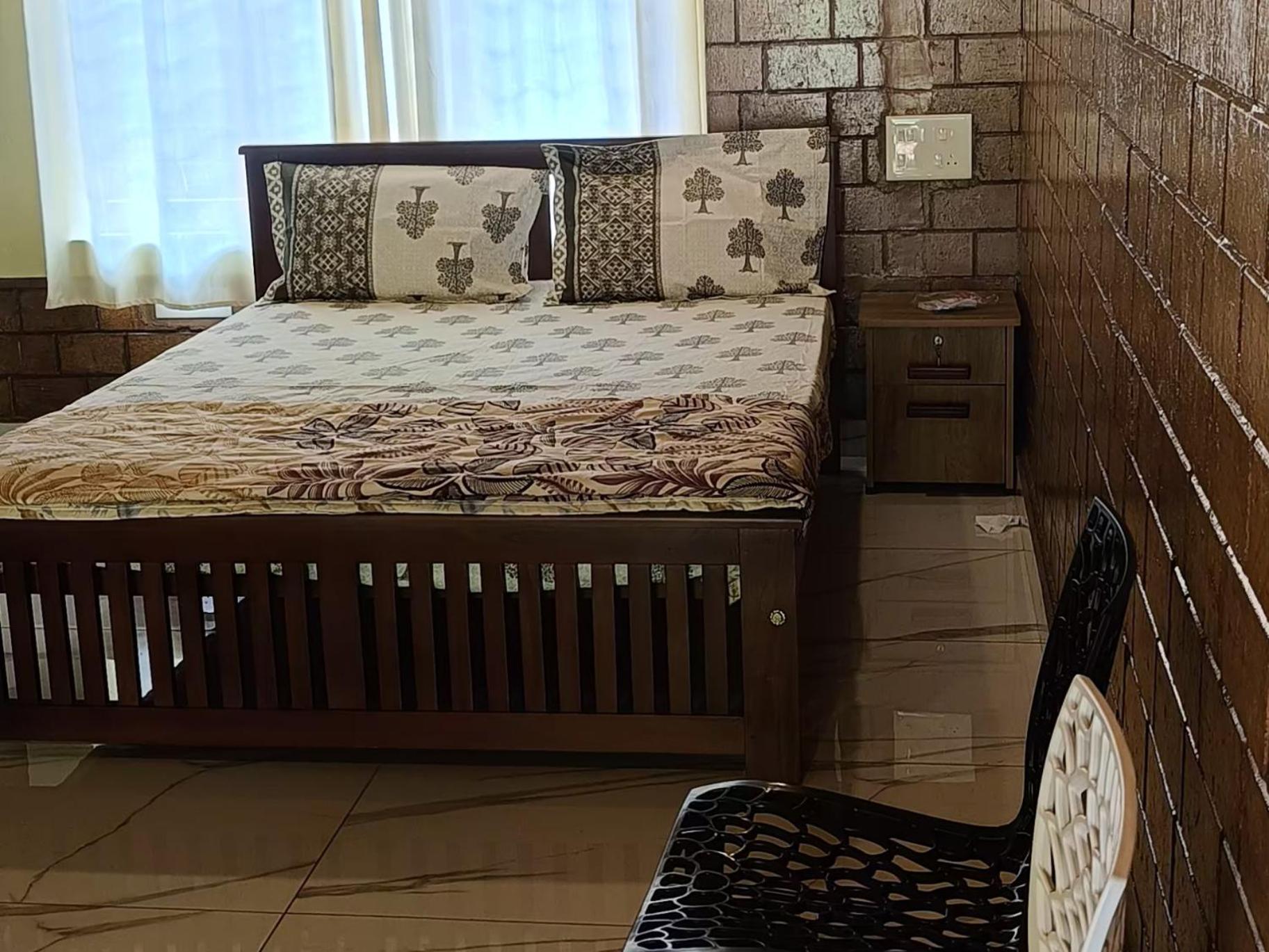 Sunset Homes Mundrothuruth Room photo
